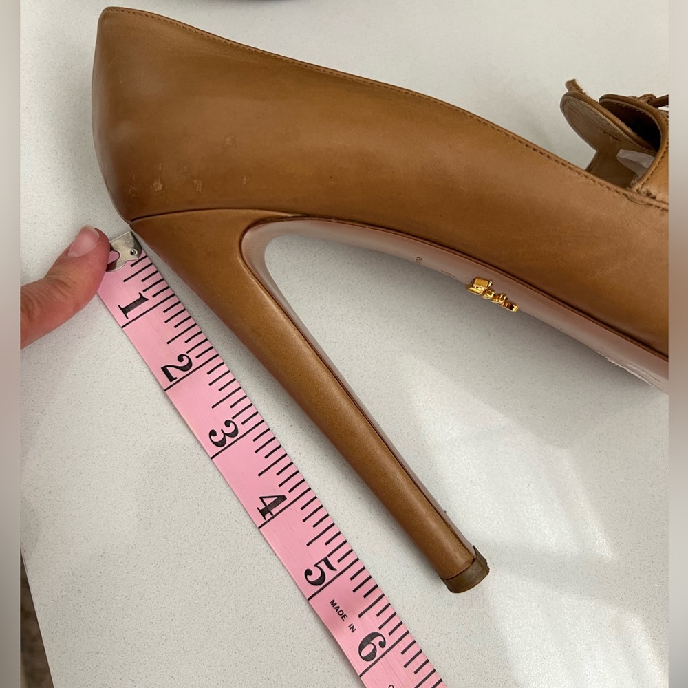 Prada Leather Lace-up Pump Size 9 - Picture 16 of 16